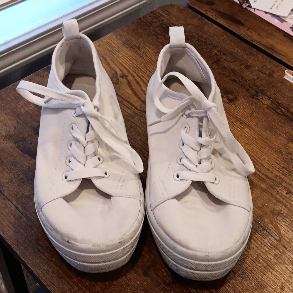 7 white sneakers